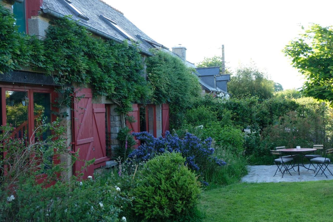 La Maison Jaune A La Janaie Parigné Exterior foto